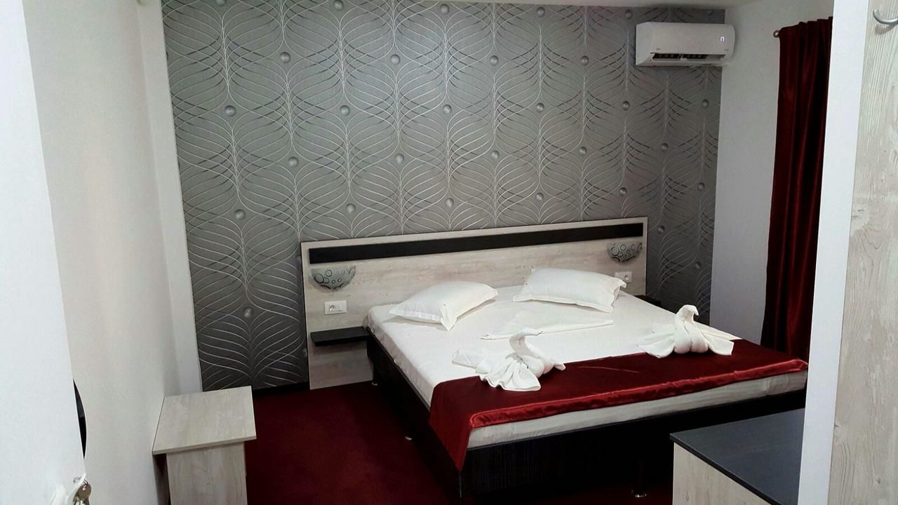 Отель Hotel Solymar Мангалия-14