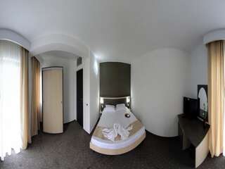 Отель Hotel Solymar Мангалия Апартаменты с 1 спальней и балконом с видом на море-4